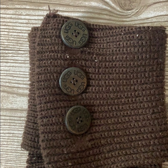 UGG Boots - Picture 4 of 7